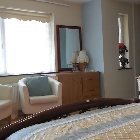 Crystal Springs Couette-café 3*