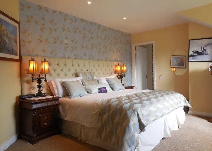 クリスタル スプリングス 3*