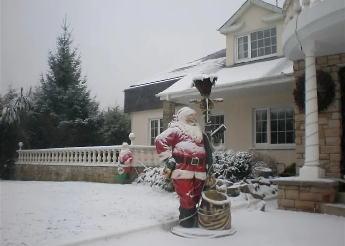 クリスタル スプリングス 3*