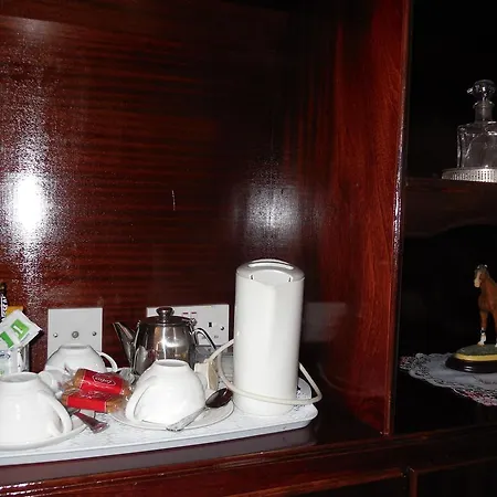 Crystal Springs Couette-café